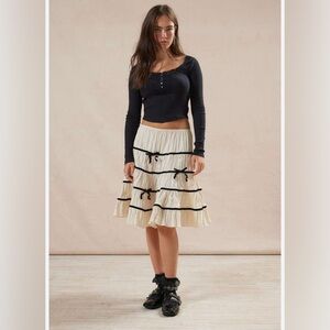 Kimchi Blue Cream Black A-Line  Natural Lillian Tiered Bow Midi Skirt